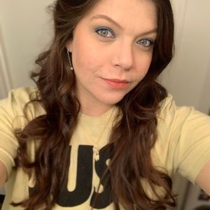 Meet your Posher, Krystal